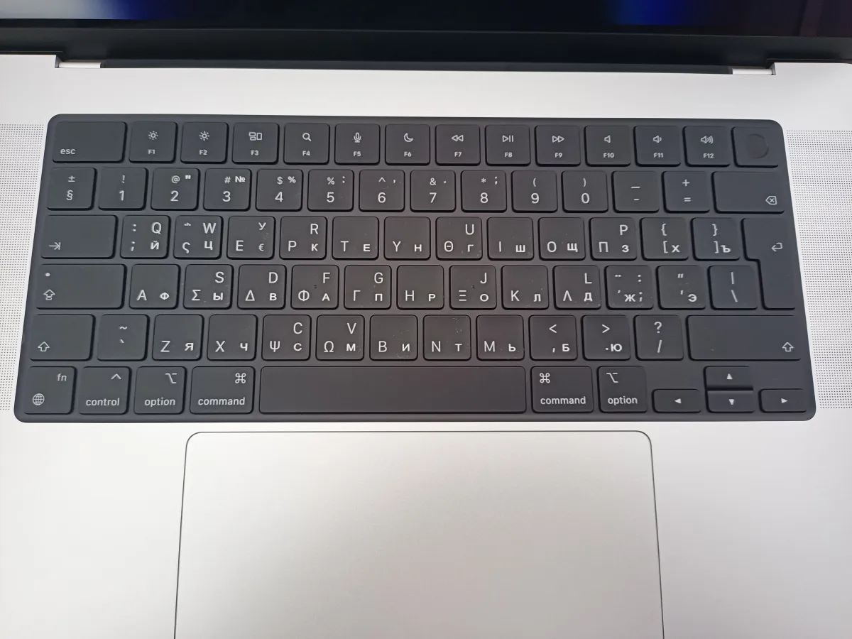 Laser keyboard engraving by Silent Cloud TECH — example 3